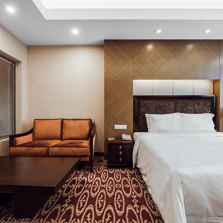 Holiday Inn Changzhou Wujin By Ihg Exterior photo